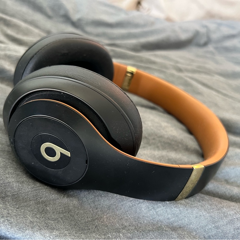 SOLD Beats by Dre